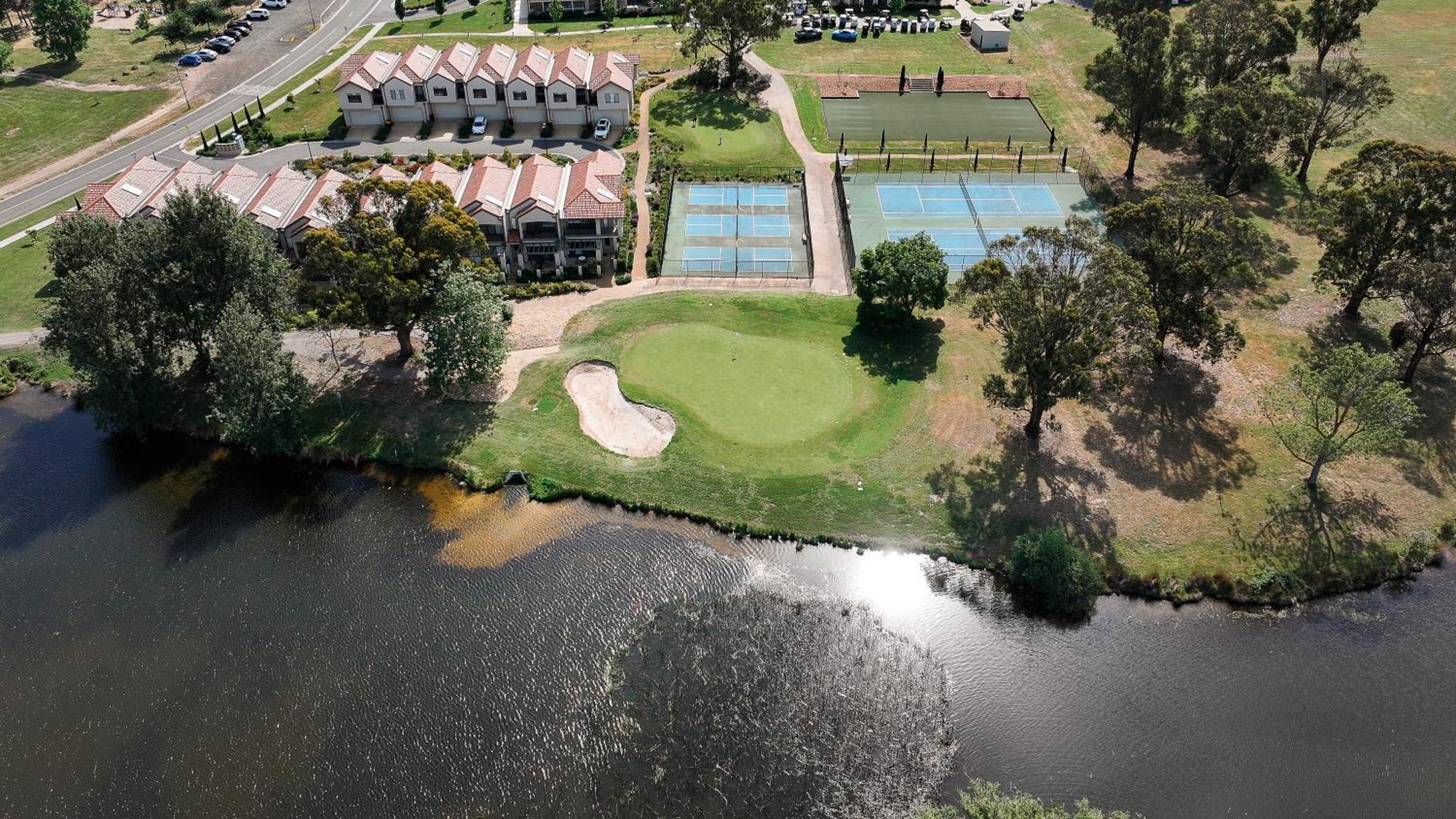 Hidden Valley Resort Wallan Экстерьер фото